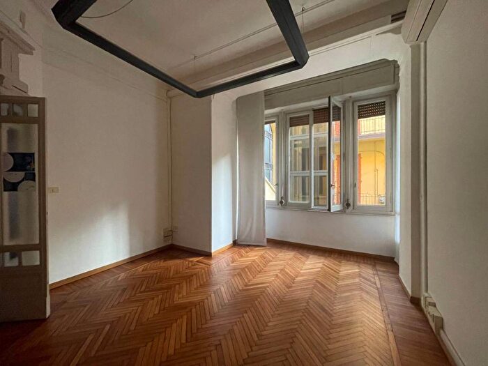 Appartamento con 6 locali in affitto in Piazza Garibaldi, Alessandria