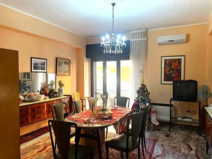 Appartamento trilocale in affitto in Via Sandro Pertini, Melito di Porto Salvo