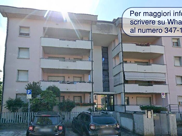 Appartamento trilocale in affitto in Via Edoardo Ughi, Pablo Prati Bocchi, Parma