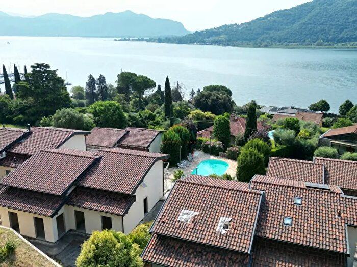 Casa con 5 locali in vendita in Via Caverniga, Sarnico