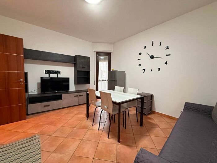 Appartamento trilocale in affitto in Via Bainsizza, Porta Mortara, Novara