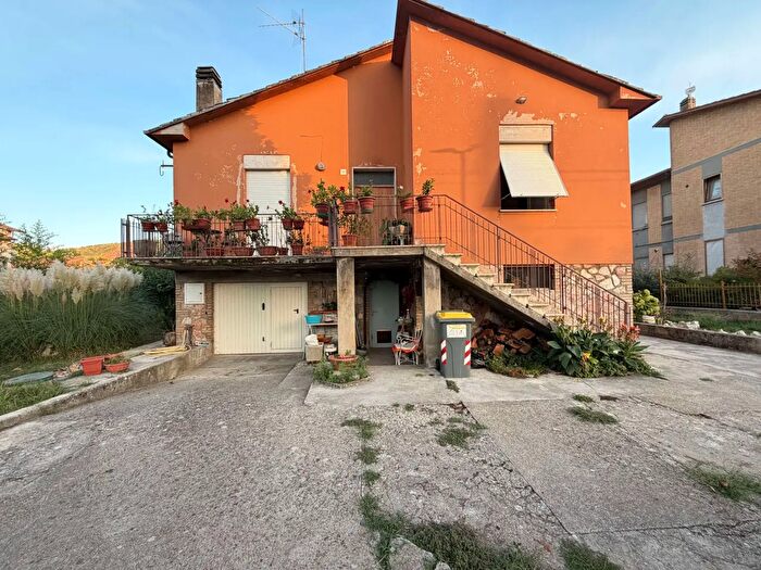 Casa quadrilocale in affitto in Baiano, Spoleto