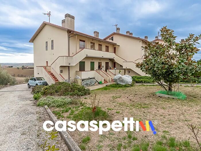 Appartamento trilocale in vendita in Via Monteplano, Belvedere Ostrense