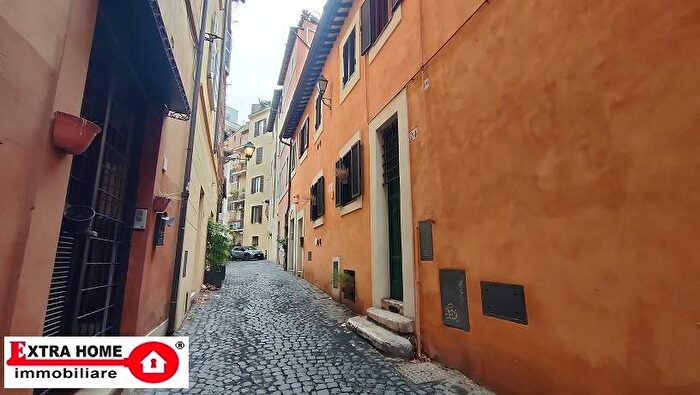 Casa bilocale in affitto in Vicolo della Campanella, Via Giulia, Roma