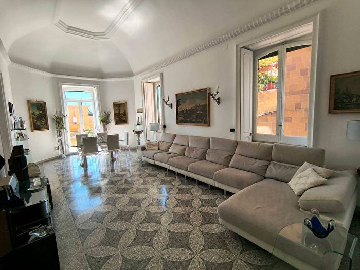 Appartamento con 5 locali in affitto in Via del Parco Regina Margherita, Piazza Amedeo Parco Margherita, Napoli