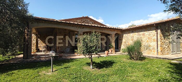 Casa con 7 locali in vendita in Località Spinicci Snc, Manciano