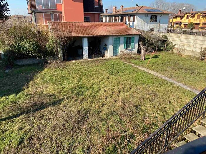 Case in Vendita e in Affitto - 3