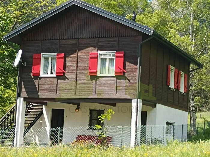 Casa con 5 locali in vendita in Frazione Gabbio, Alagna Valsesia