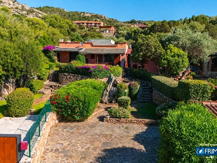 Casa bilocale in vendita in Via Stazzu Bide, Olbia