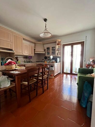 Appartamento quadrilocale in vendita in Via Piazza dArmi, Vibo Valentia