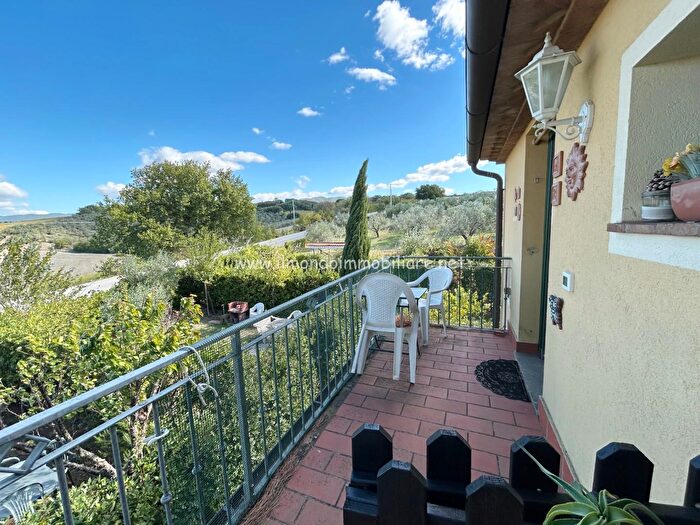 Appartamento bilocale in vendita in a Castellina Marittima Le Badie, Castellina Marittima