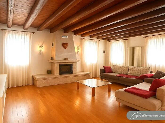 Casa con 7 locali in vendita in Via Bolda, Santa Lucia Di Piave