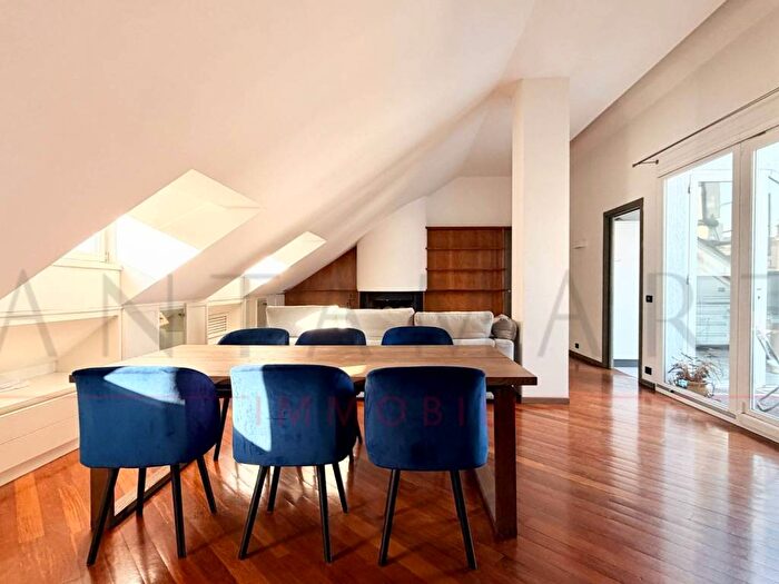 Casa trilocale in affitto in Brera, Milano