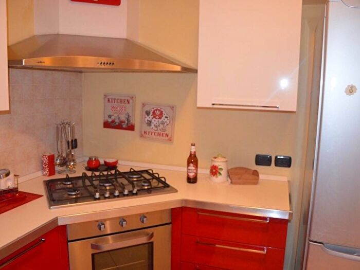 Appartamento trilocale in affitto in Via Giuseppe Mazzini, Sant'Antonio, Cantù