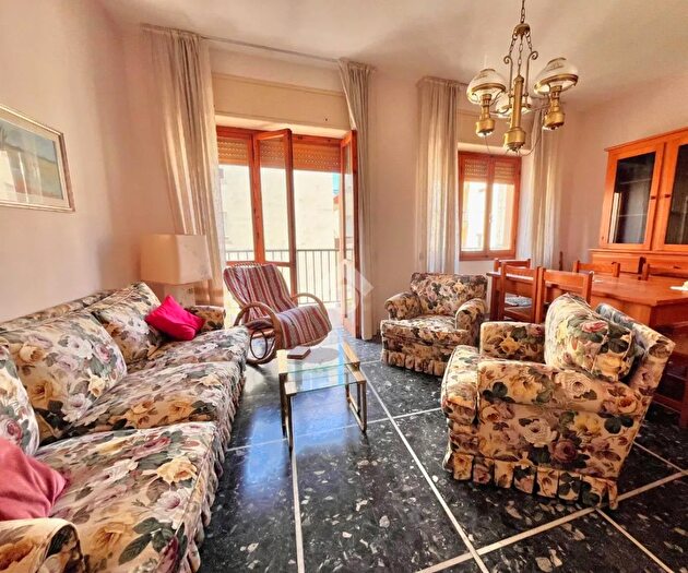 Appartamento trilocale in vendita in Via Fratelli Kennedy, Alghero