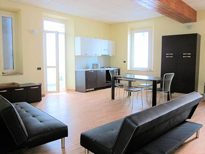 Appartamento bilocale in affitto in Via Mazzini, Centro, Gallarate