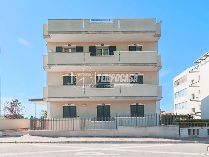Appartamento quadrilocale in vendita in Viale Brava, Rimini