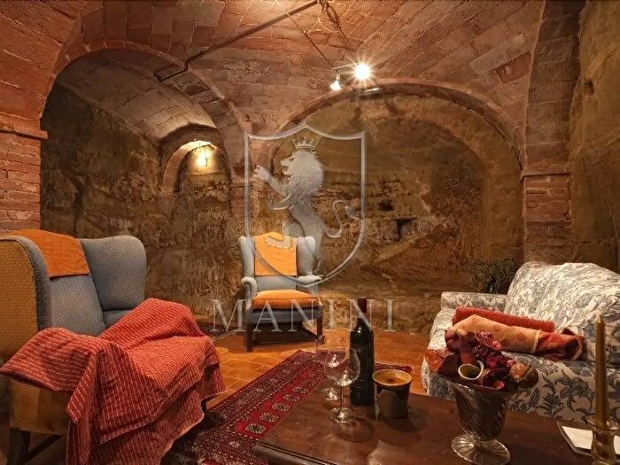 Appartamento con 15 locali in vendita in Montisi, Montalcino