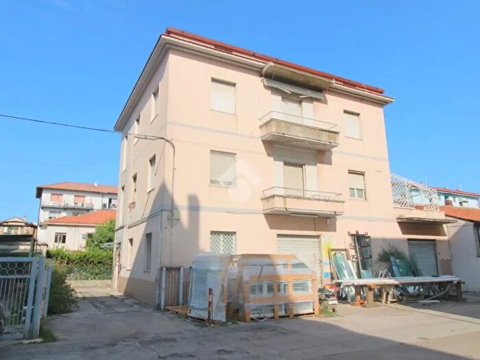 Appartamento bilocale in vendita in Via Sangro, Pescara