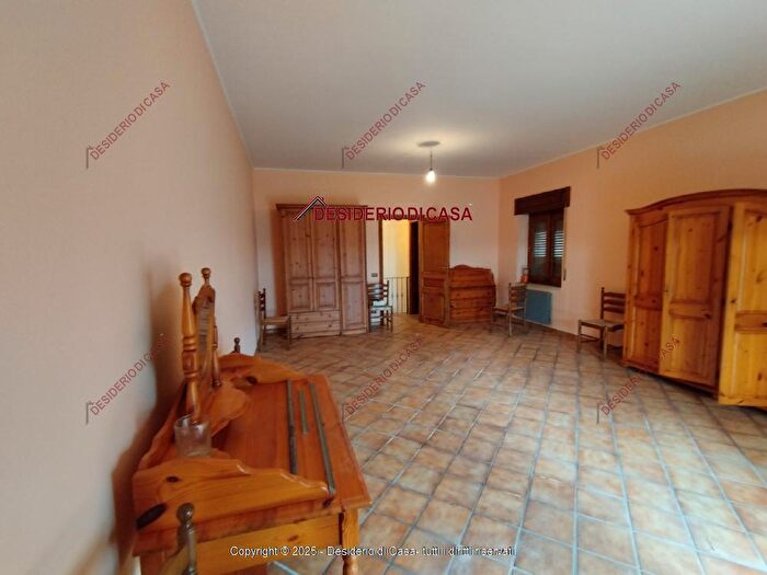 Casa quadrilocale in vendita in CSo Giuseppe Fedele Vitale Gangi Pa Italia, Gangi