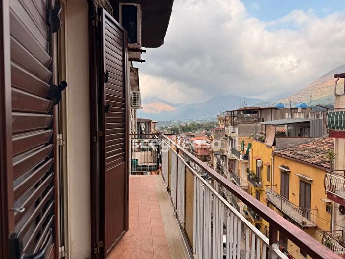 Appartamento trilocale in vendita in Via Mazzola, Carini