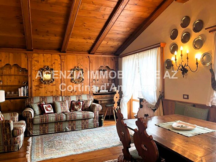 Appartamento trilocale in affitto in Centro, Cortina dAmpezzo