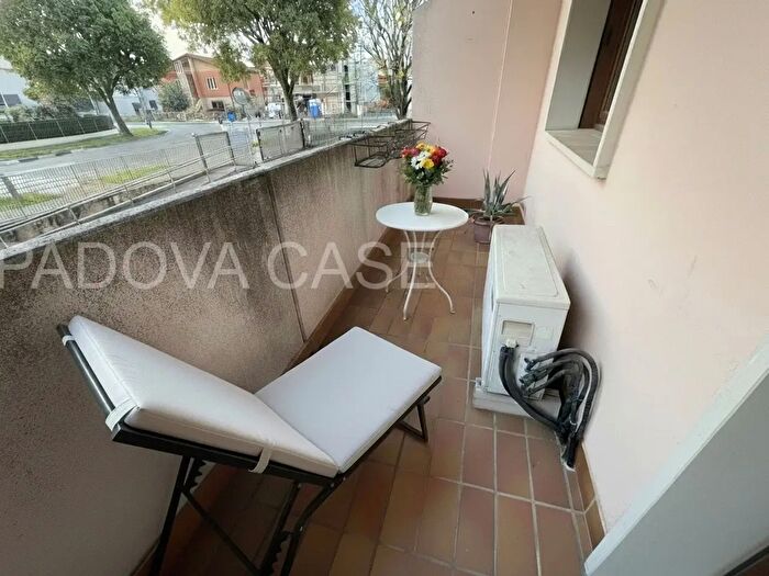Appartamento bilocale in vendita in Via Verona, Albignasego