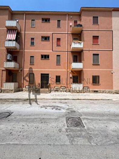 Appartamento quadrilocale in vendita in Via Pietro Novelli, Trapani