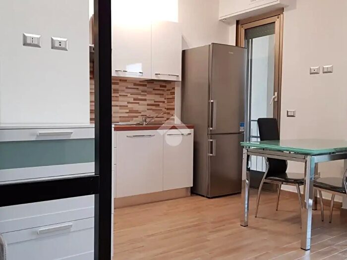 Appartamento monolocale in affitto in Via Luigi Ornato, Milano