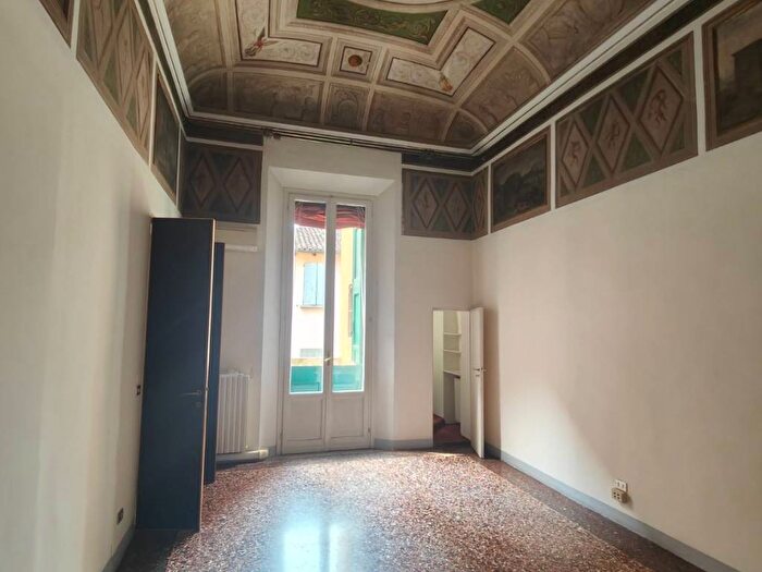 Appartamento con 6 locali in affitto in Via San Vitale, Centro Storico, Bologna