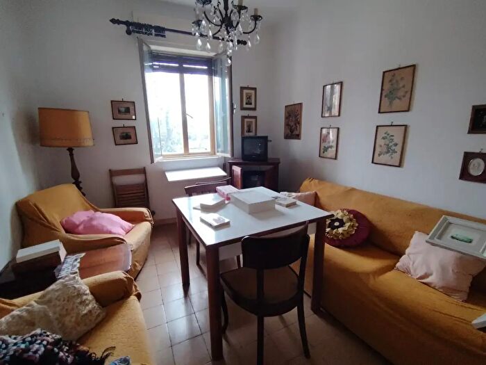 Appartamento quadrilocale in vendita in Massa