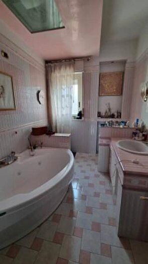 Appartamento quadrilocale in vendita in Largo Ticino, Caltagirone