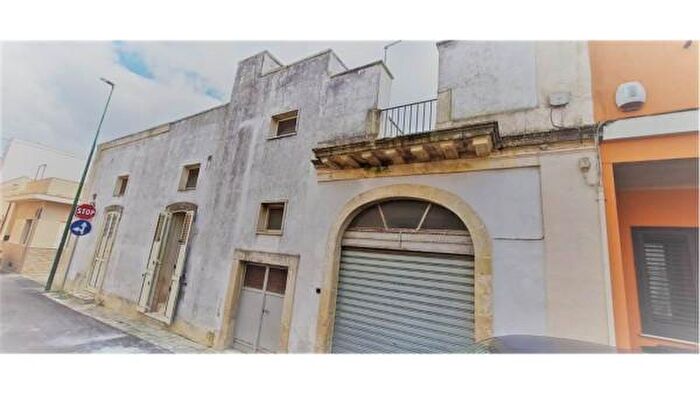 Casa bilocale in vendita in Via Magg Pietro Toselli, Collepasso