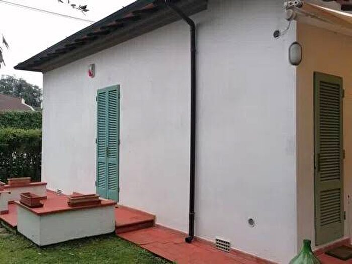 Casa trilocale in affitto in Neighbourhood Tonfano, Pietrasanta