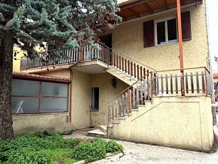 Appartamento con 5 locali in vendita in Viale IV Novembre, Senigallia