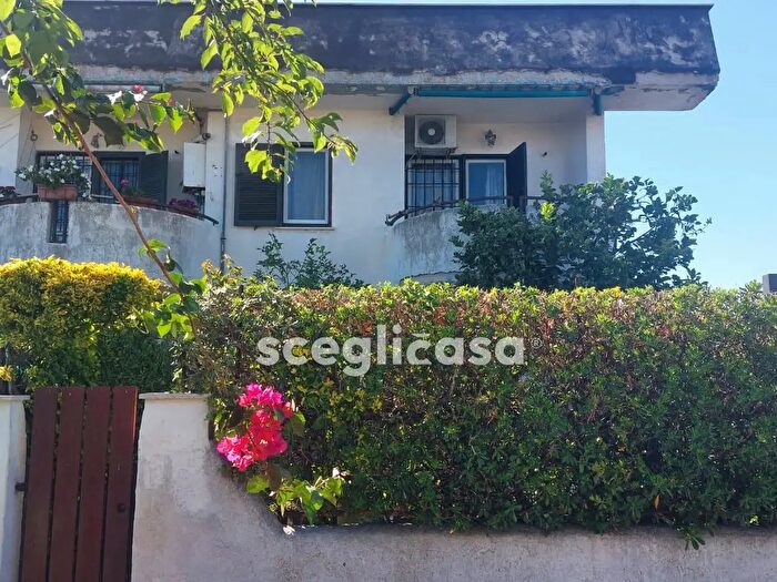 Appartamento trilocale in vendita in Via Sutri, Cerveteri