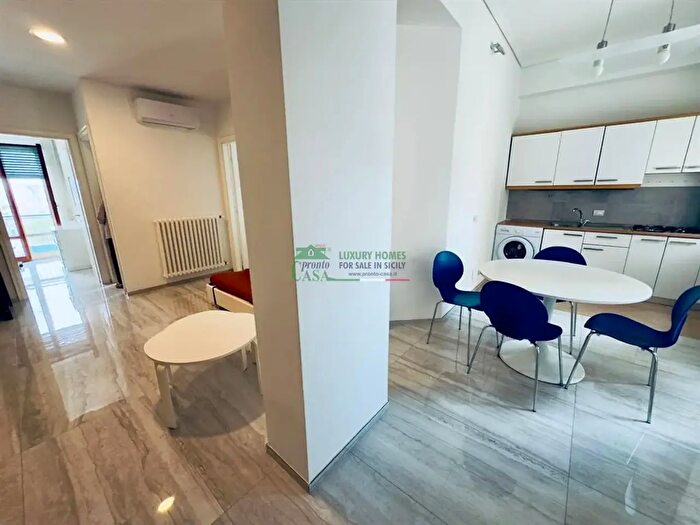 Appartamento trilocale in affitto in Via Leonardo da Vinci, Ragusa