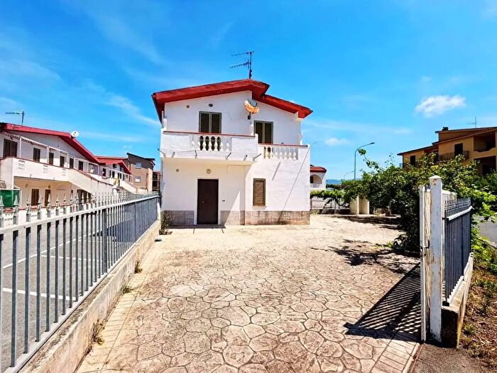 Casa con 5 locali in vendita in Via del Mare, Santa Maria Del Cedro