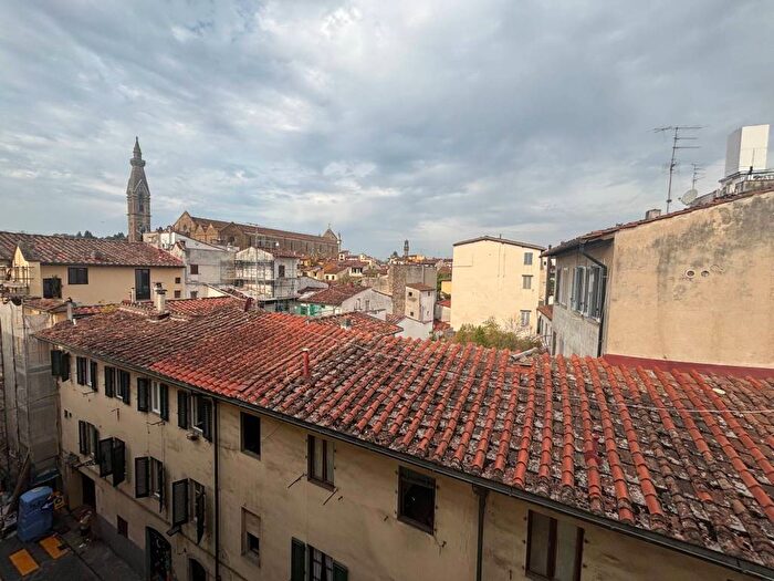 Appartamento trilocale in affitto in Via dei Macci, Sant'Ambrogio, Firenze