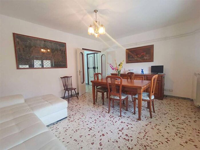 Appartamento trilocale in affitto in Via del Maestrale, Isola Sacra, Fiumicino