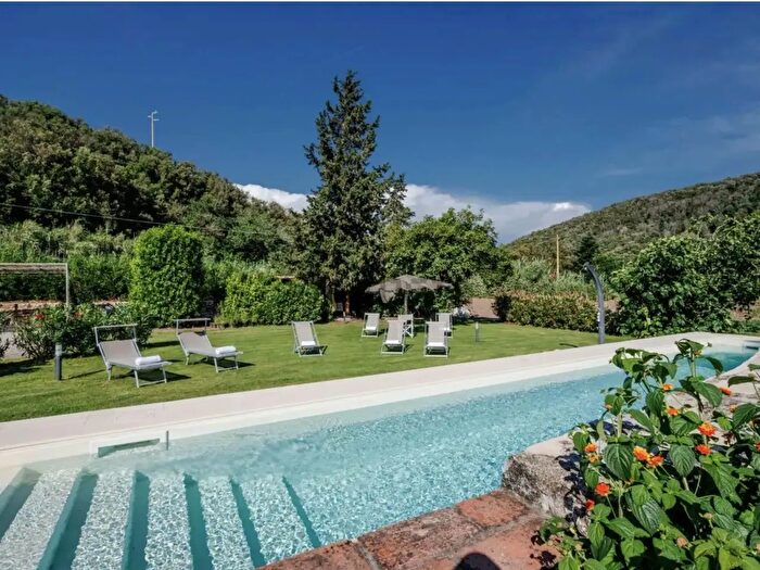 Casa con 6 locali in vendita in Rio