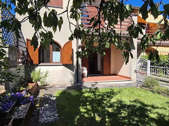 Appartamento quadrilocale in vendita in Castel Del Piano