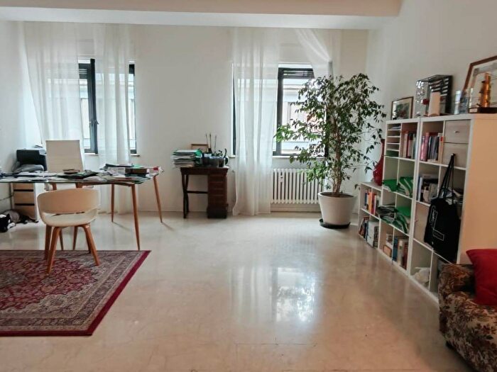Appartamento trilocale in affitto in Via Ireneo Affò, Centro Storico, Parma
