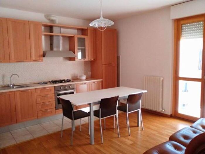 Appartamento quadrilocale in vendita in Via Gramsci, Castelbellino