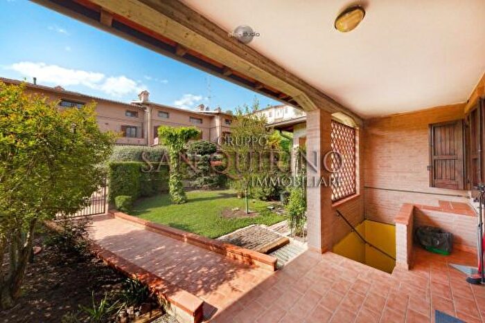 Appartamento con 5 locali in vendita in Via Roma, Castellarano