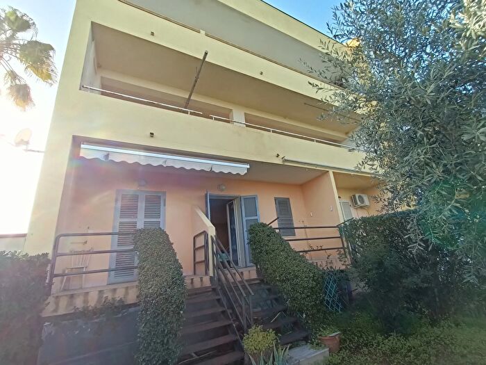 Appartamento quadrilocale in vendita in Ginepri, Lamezia Terme