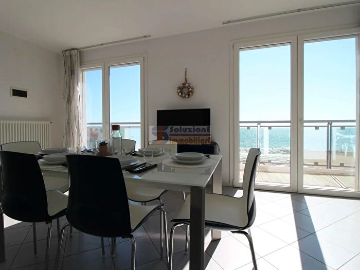 Appartamento trilocale in affitto in Via Dalmazia ° Accesso, Jesolo