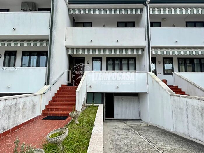 Casa con 5 locali in vendita in Chioggia