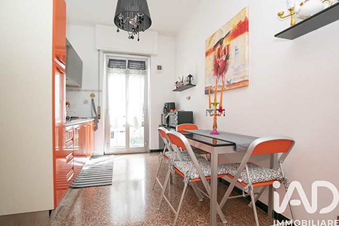 Appartamento quadrilocale in vendita in Via San Bartolomeo del Fossato, Genova