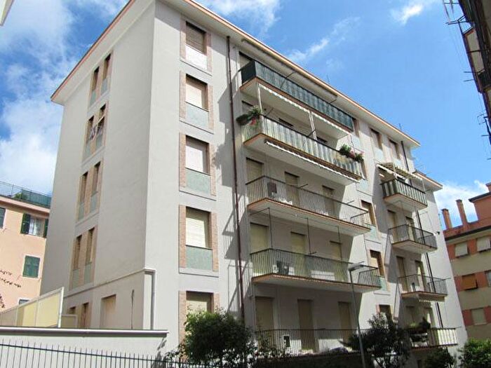 Appartamento trilocale in affitto in Via Torino, Arenzano